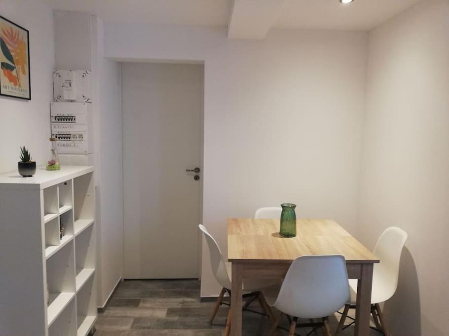 Appartement Avec Terrasse Entre Vignes, Balades, Alsace Guebwiller Bagian luar foto