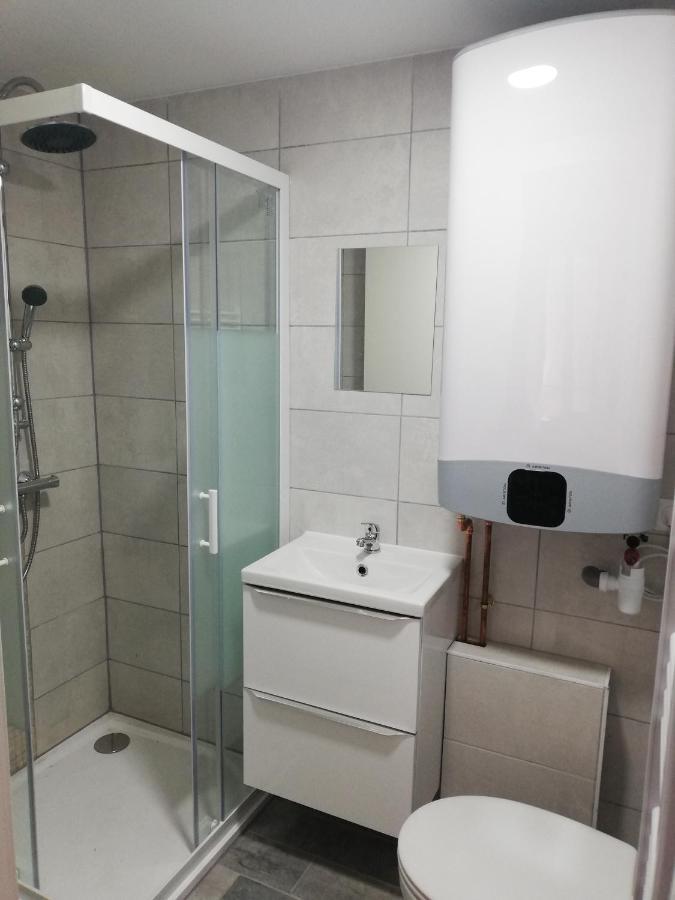Appartement Avec Terrasse Entre Vignes, Balades, Alsace Guebwiller Bagian luar foto